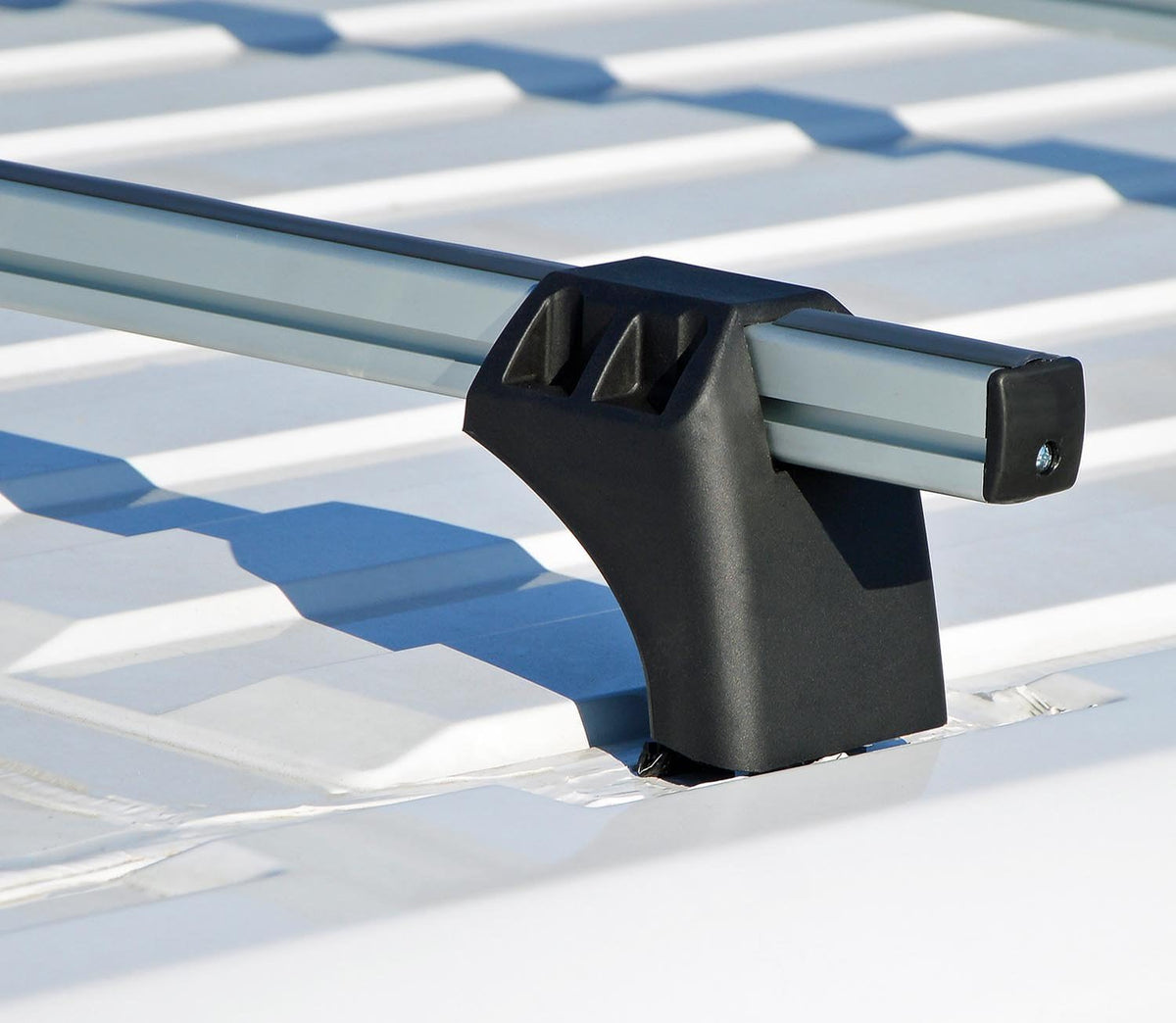 VDP Dachträger, Schwarz/Silber, kompatibel mit VW T5 ab 2003 XL Pro200 Alu 2 Stangen